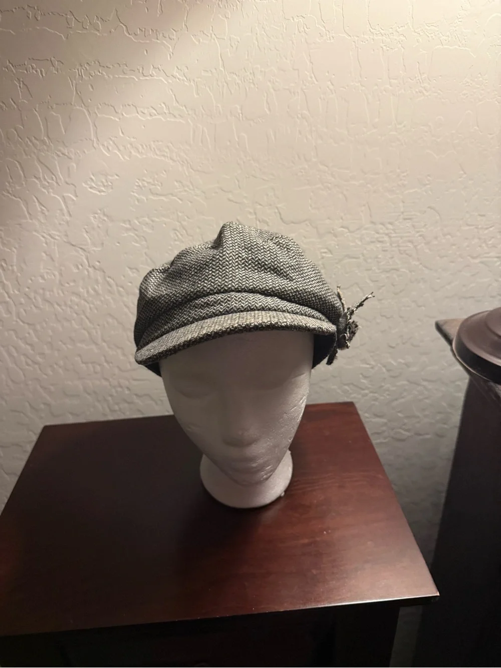 Gray Women's Newsboy Cap with Decorative Rosette